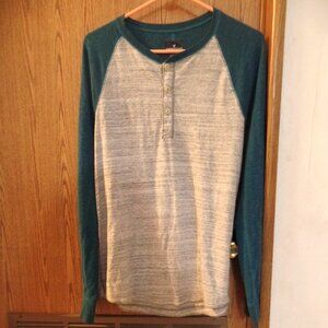 American Eagle Outfitters Men's 3-Button Baseball-Style Blue/Grey Tee, Size L